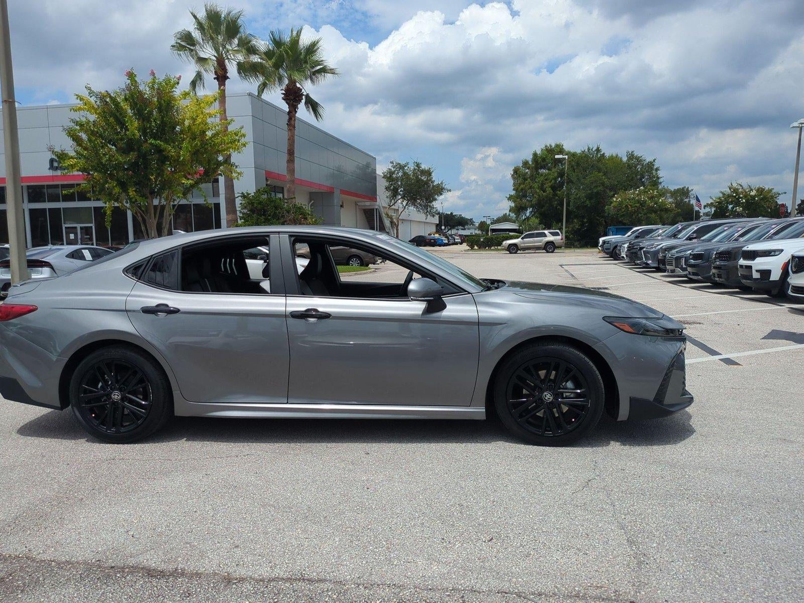 2026 Toyota Camry SE (SE)