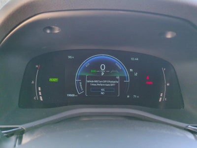 2025 Toyota Camry LE (Natl)