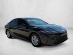 2025 Toyota Camry LE (Natl)