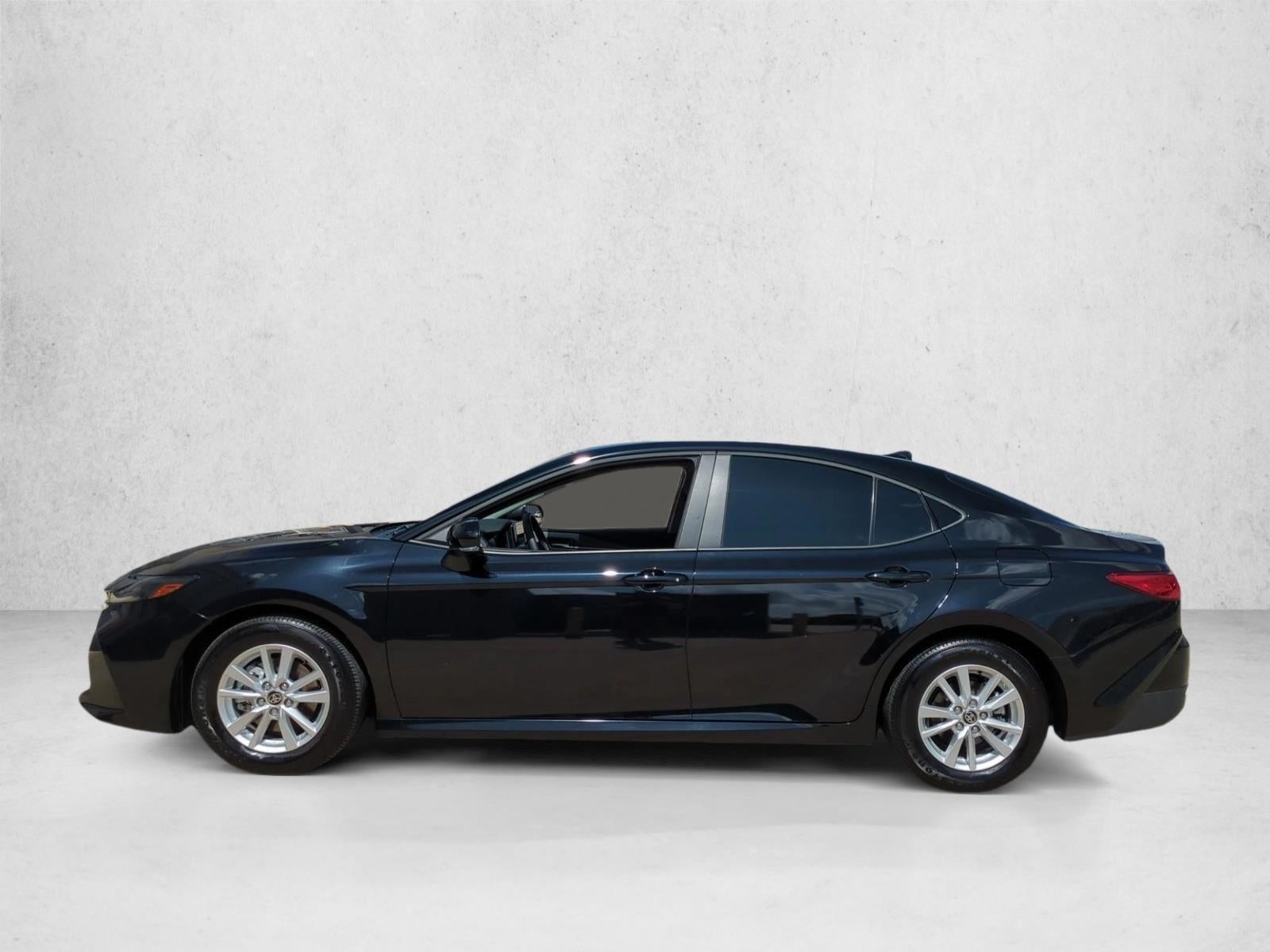 2025 Toyota Camry LE (Natl)