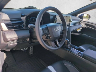 2025 Toyota Camry SE (SE)