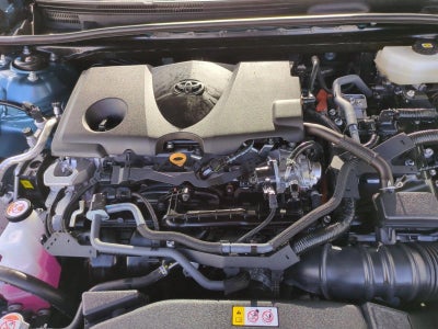 2025 Toyota Camry SE (SE)