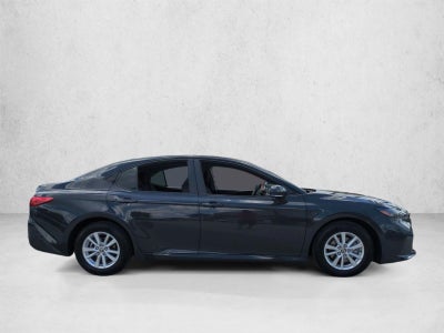 2026 Toyota Camry LE (SE)