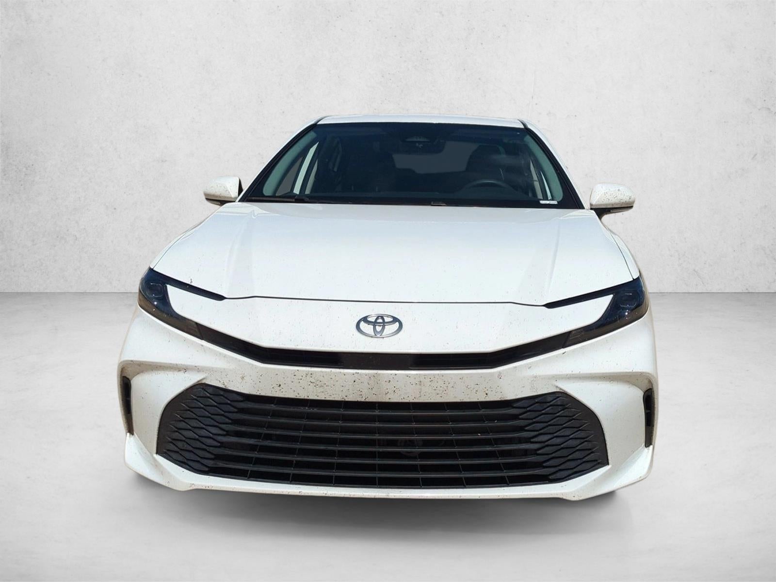 2025 Toyota Camry LE (SE)