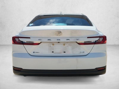 2025 Toyota Camry LE (SE)