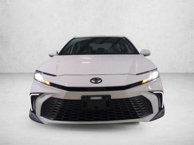 2025 Toyota Camry SE (Natl)