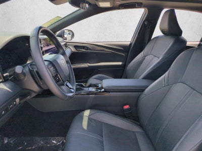 2025 Toyota Camry XSE (Natl)
