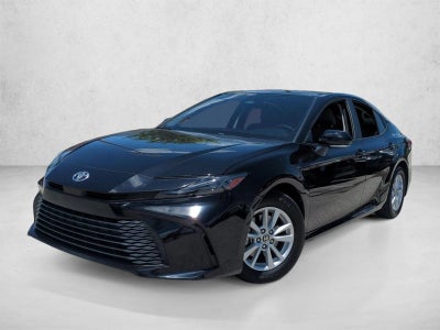 2025 Toyota Camry LE (SE)