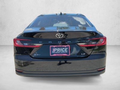 2025 Toyota Camry LE (SE)