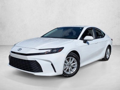 2025 Toyota Camry LE (SE)