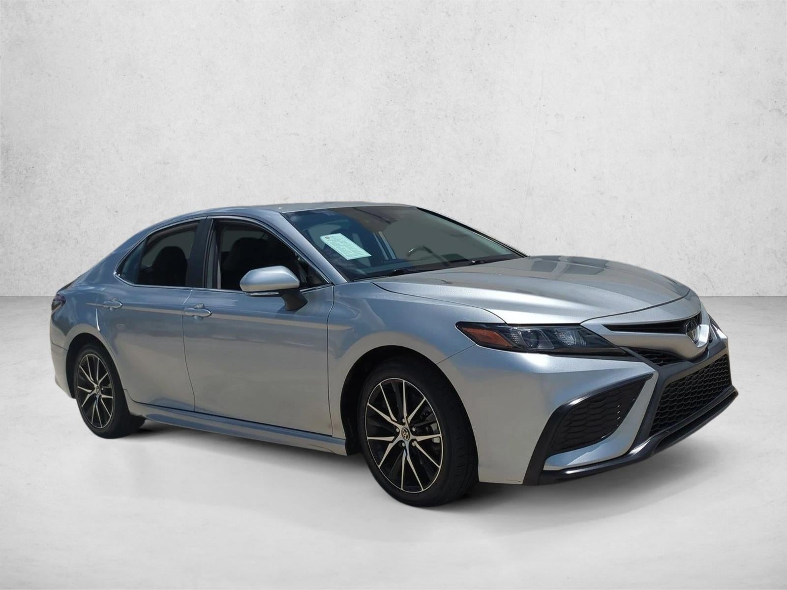2023 Toyota Camry SE Auto (SE)