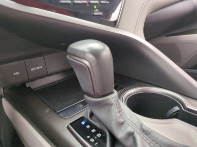 2023 Toyota Camry SE Auto (SE)