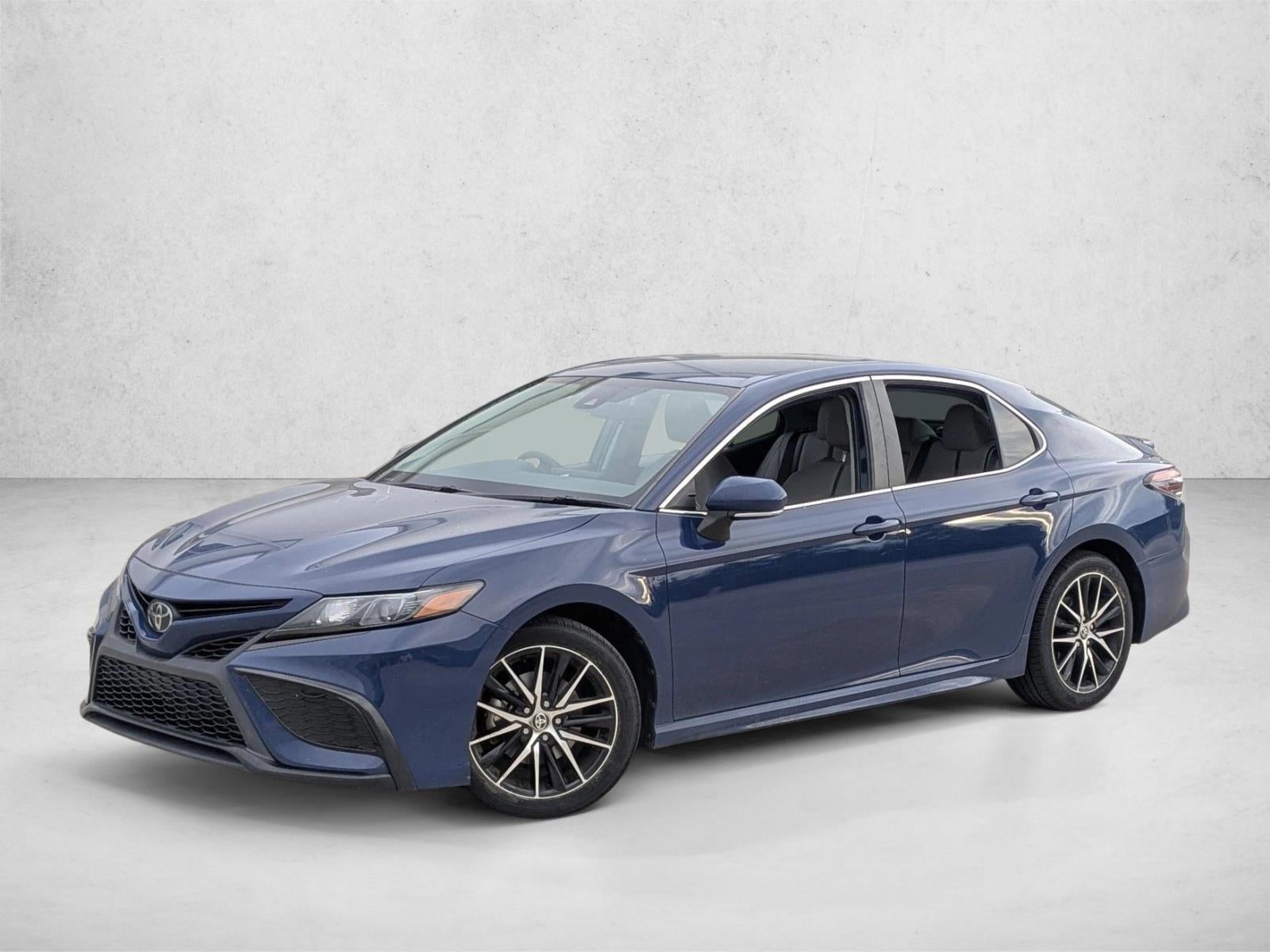 2023 Toyota Camry SE Auto (SE)