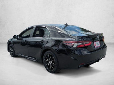 2023 Toyota Camry SE Auto (SE)