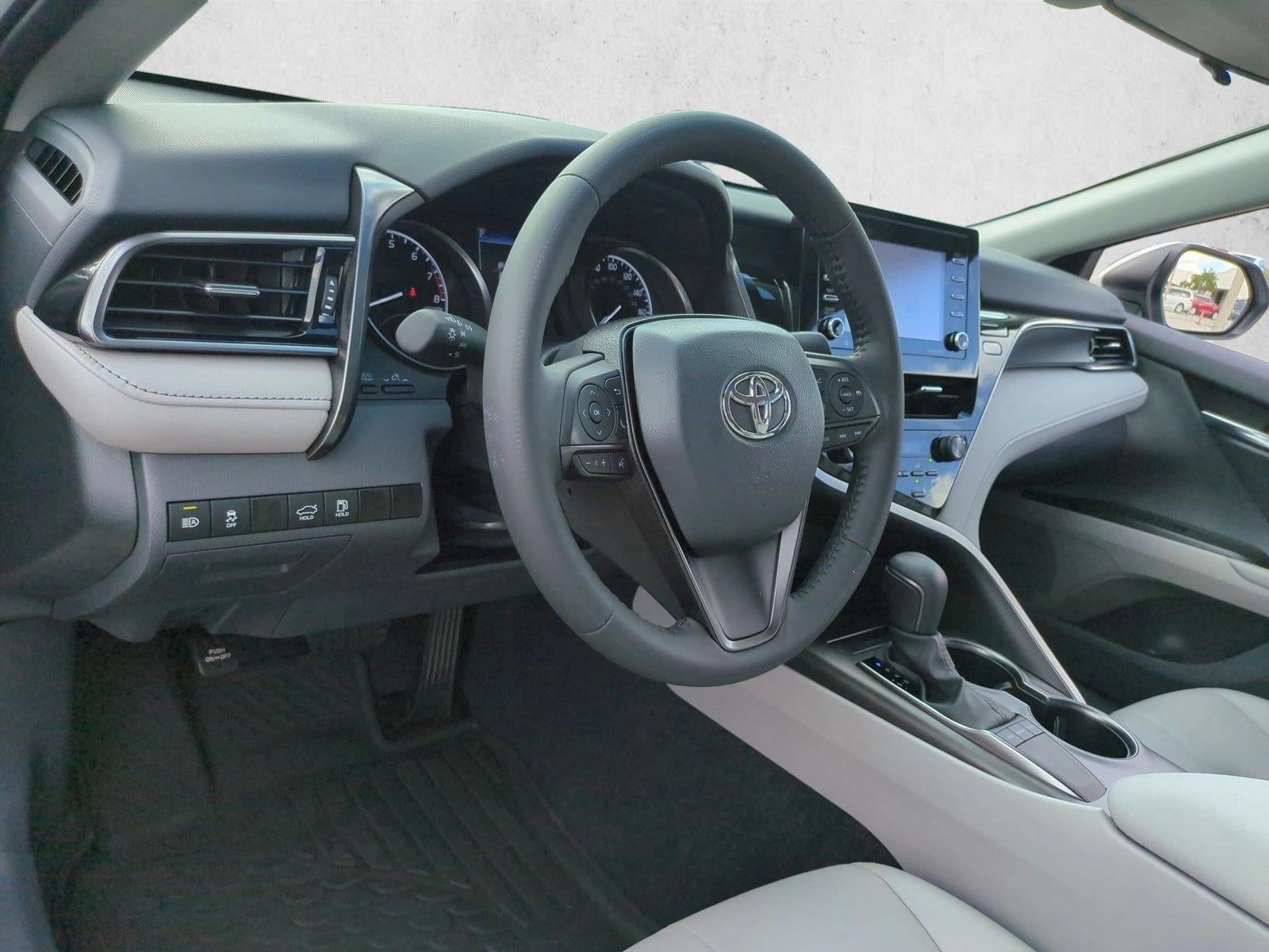 2024 Toyota Camry SE Auto (SE)
