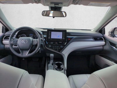 2024 Toyota Camry SE Auto (SE)
