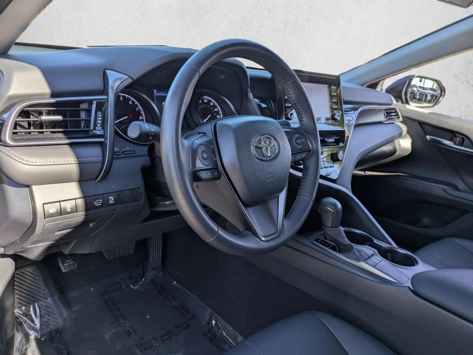 2024 Toyota Camry SE Auto (SE)