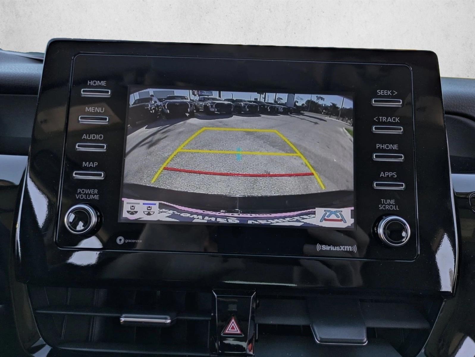 2024 Toyota Camry SE Auto (SE)