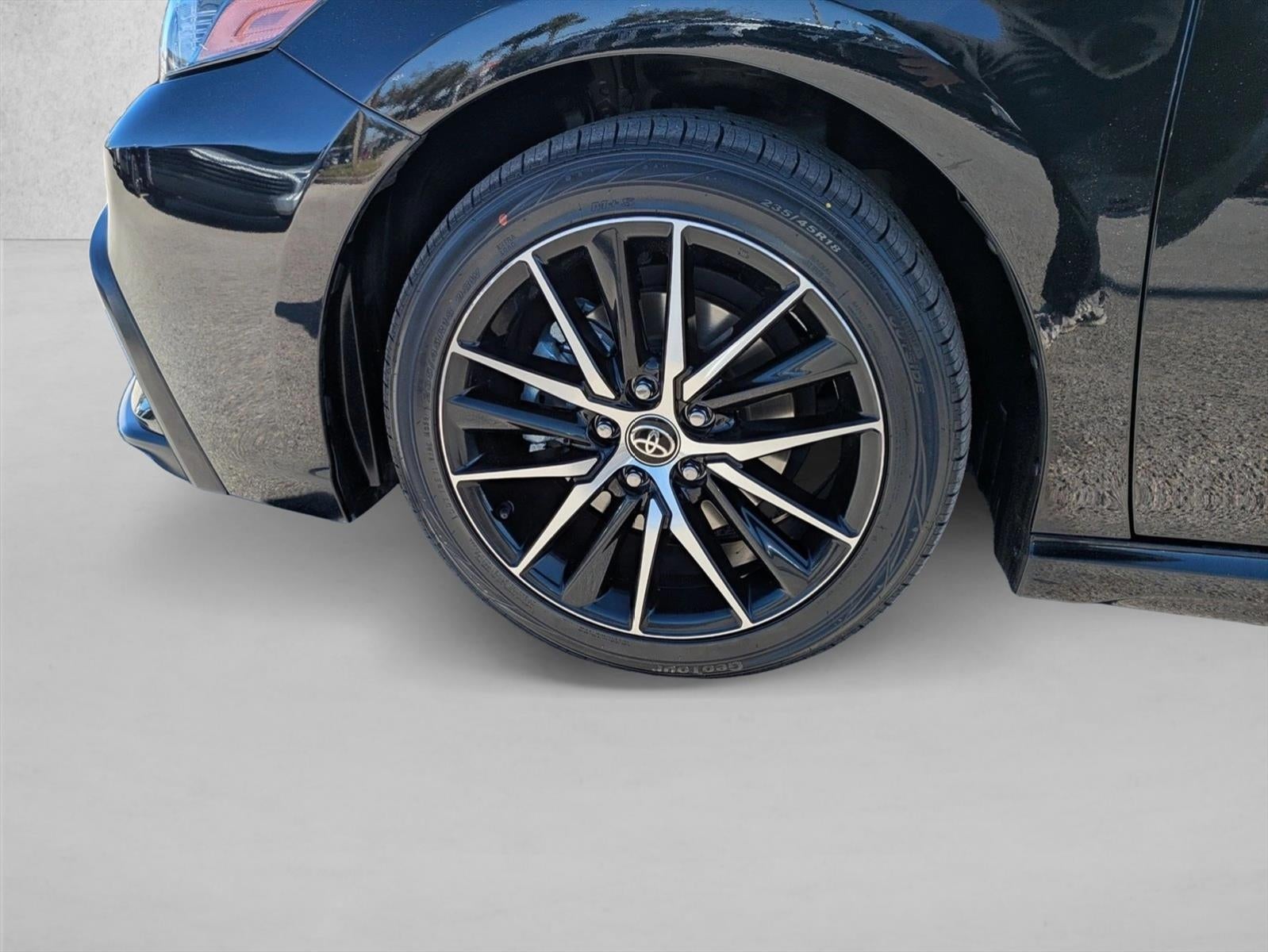 2024 Toyota Camry SE Auto (SE)