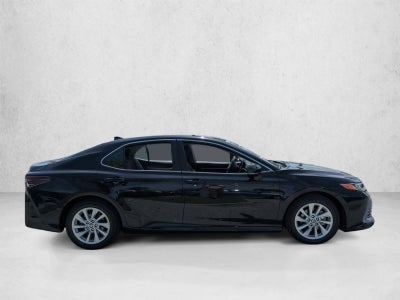 2024 Toyota Camry LE Auto (SE)
