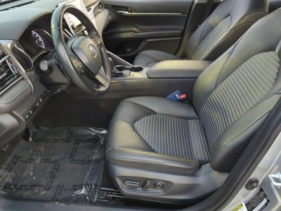 2023 Toyota Camry SE Auto (SE)