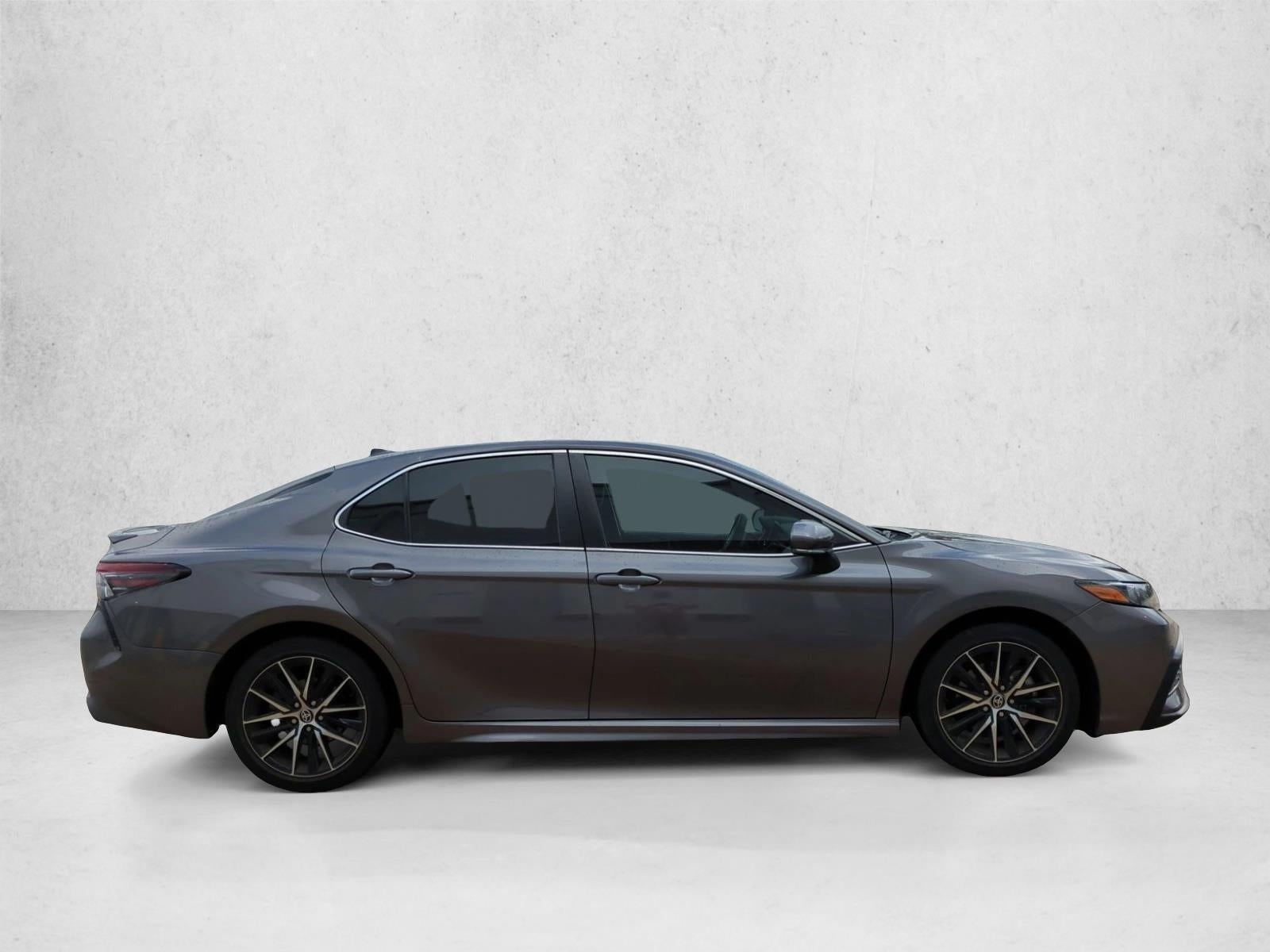 2024 Toyota Camry SE Auto (SE)