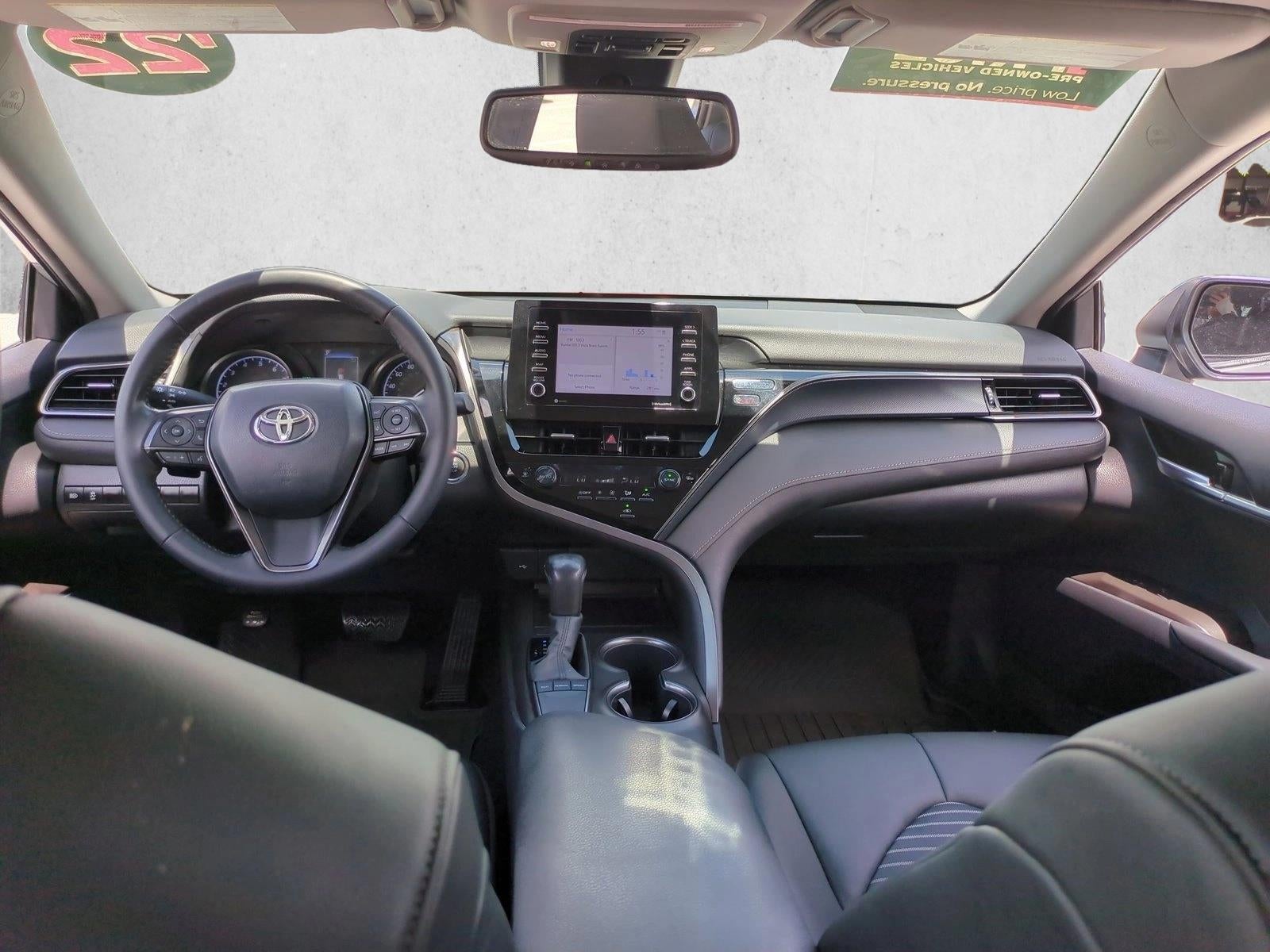 2022 Toyota Camry SE Auto (SE)