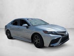 2022 Toyota Camry SE Auto (SE)