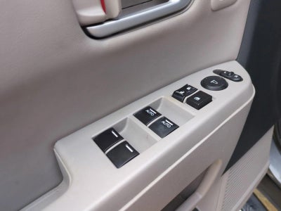 2013 Honda Pilot 4WD Touring with DVD Rear Entertainment System and Navigation