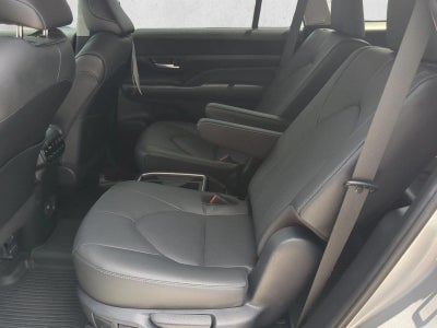 2024 Toyota Grand Highlander Limited AWD (Natl)