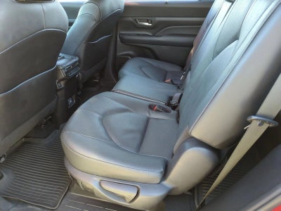 2024 Toyota Grand Highlander Hybrid Limited AWD (Natl)