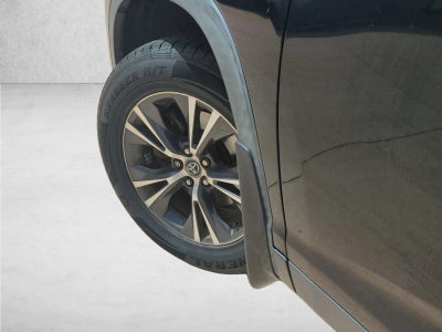 2019 Toyota Highlander LE V6 AWD (Natl)