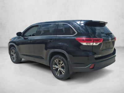 2019 Toyota Highlander LE V6 AWD (Natl)