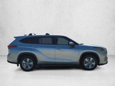 2022 Toyota Highlander L FWD (Natl)