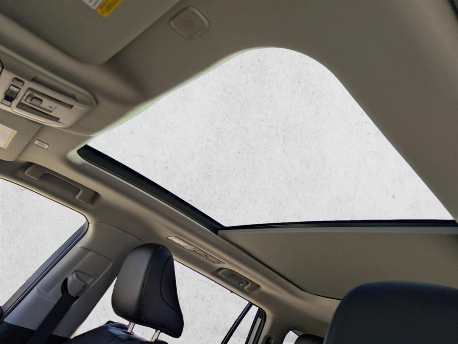 2025 Toyota Highlander Hybrid Platinum AWD (Natl)