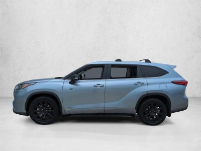 2022 Toyota Highlander Hybrid Platinum AWD (Natl)