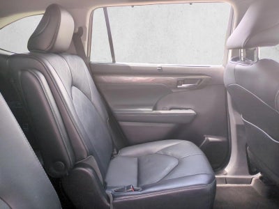 2022 Toyota Highlander Platinum FWD (Natl)