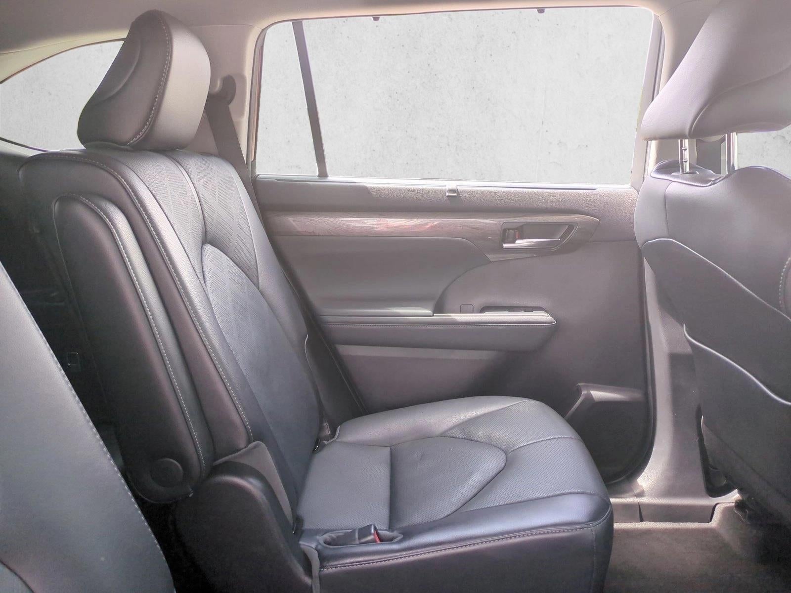 2022 Toyota Highlander Platinum FWD (Natl)