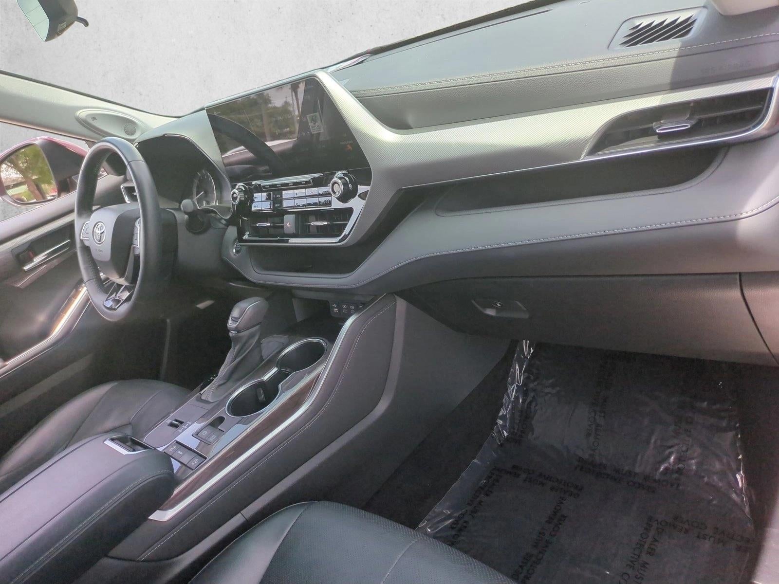 2022 Toyota Highlander Platinum FWD (Natl)