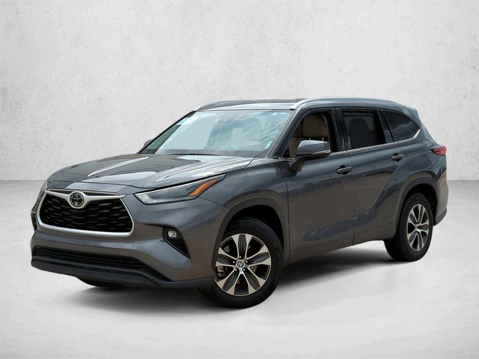 2021 Toyota Highlander XLE FWD (Natl)