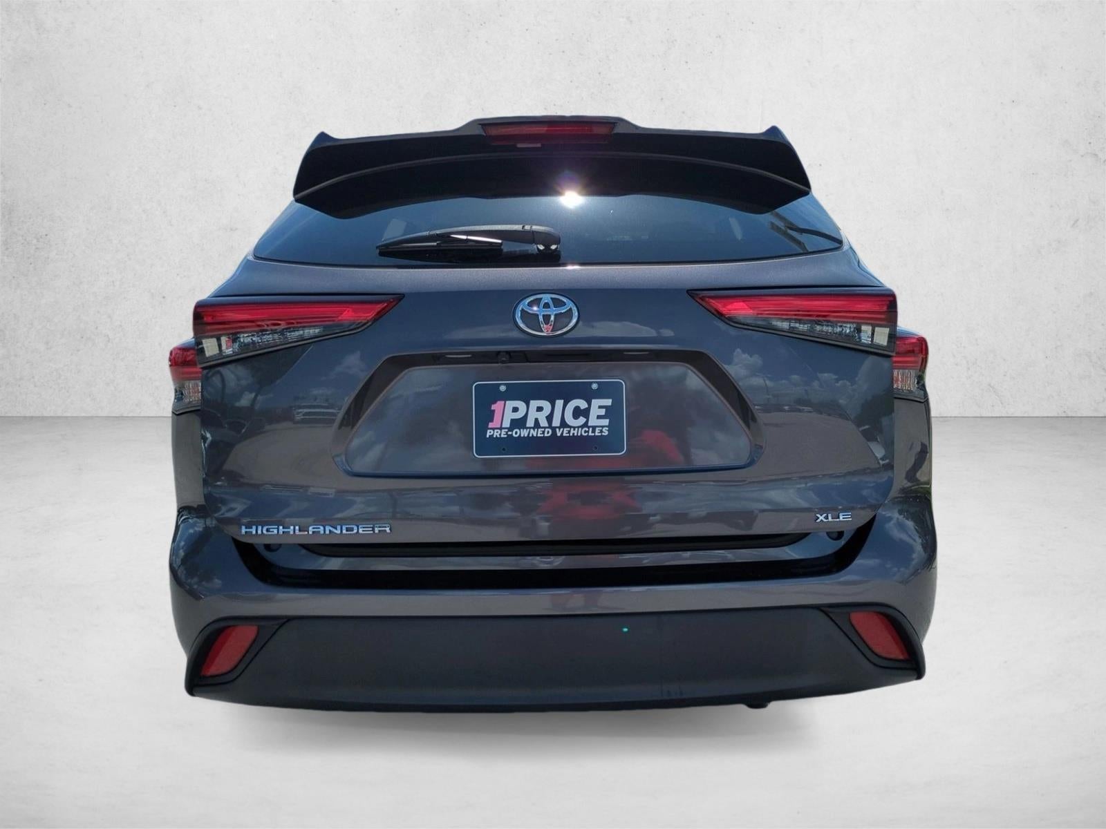 2021 Toyota Highlander XLE FWD (Natl)