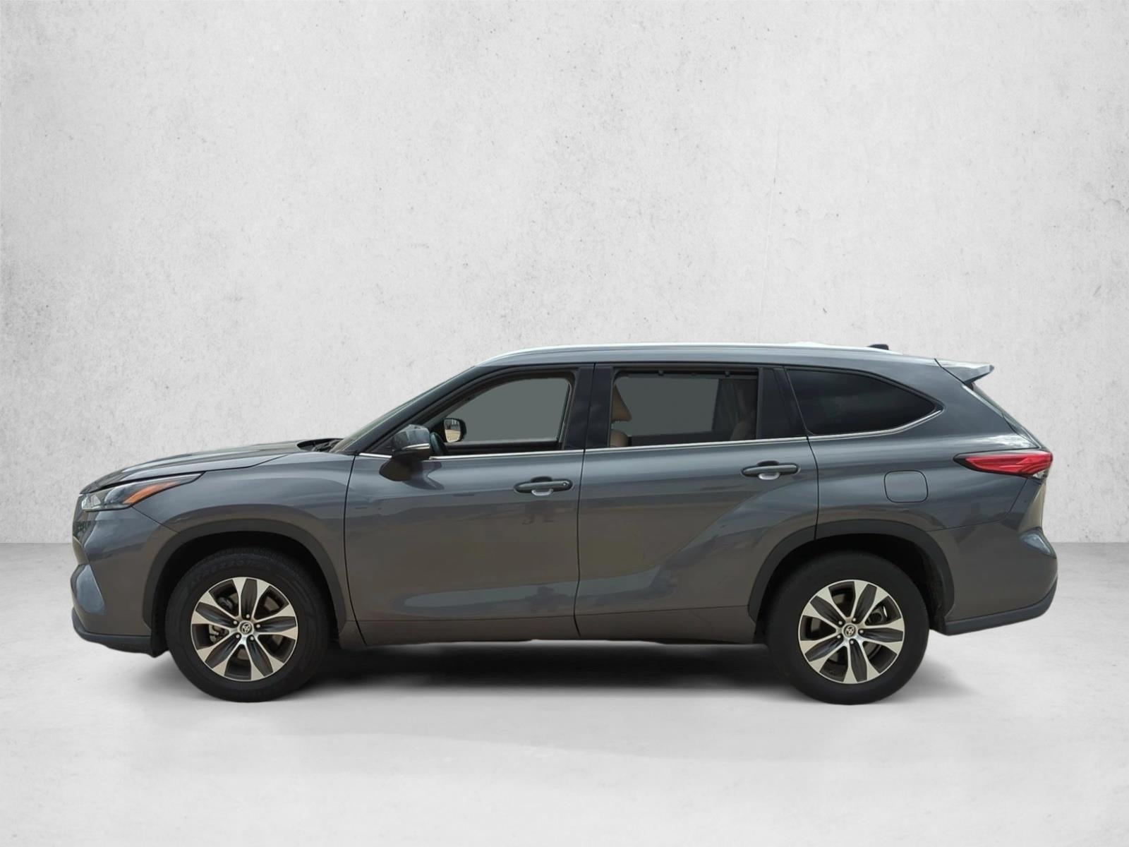 2021 Toyota Highlander XLE FWD (Natl)