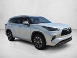 2022 Toyota Highlander XLE FWD (Natl)