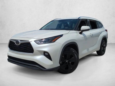 2021 Toyota Highlander XLE FWD (Natl)