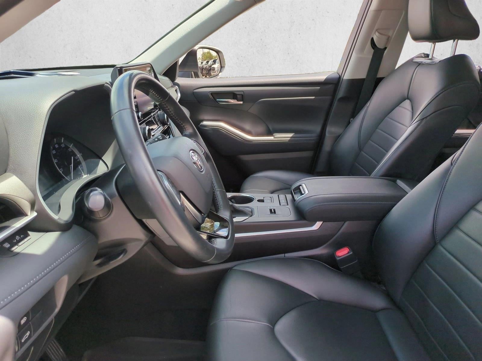 2021 Toyota Highlander XLE FWD (Natl)