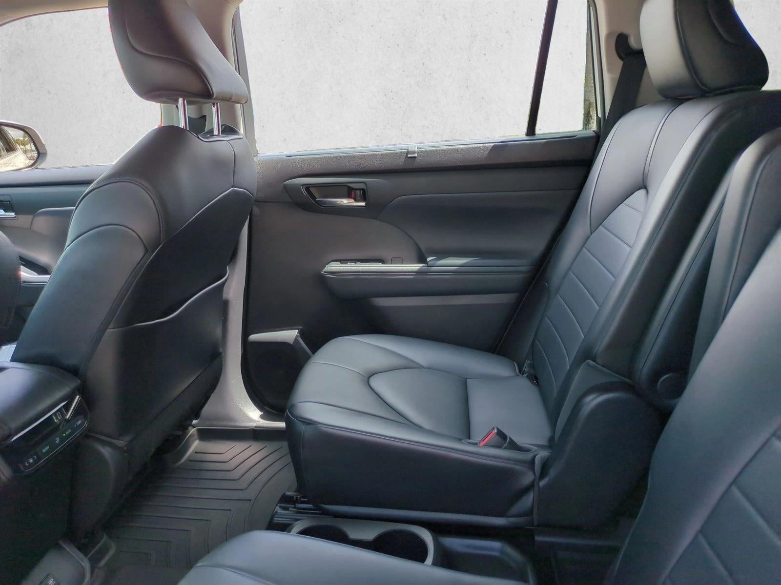 2021 Toyota Highlander XLE FWD (Natl)