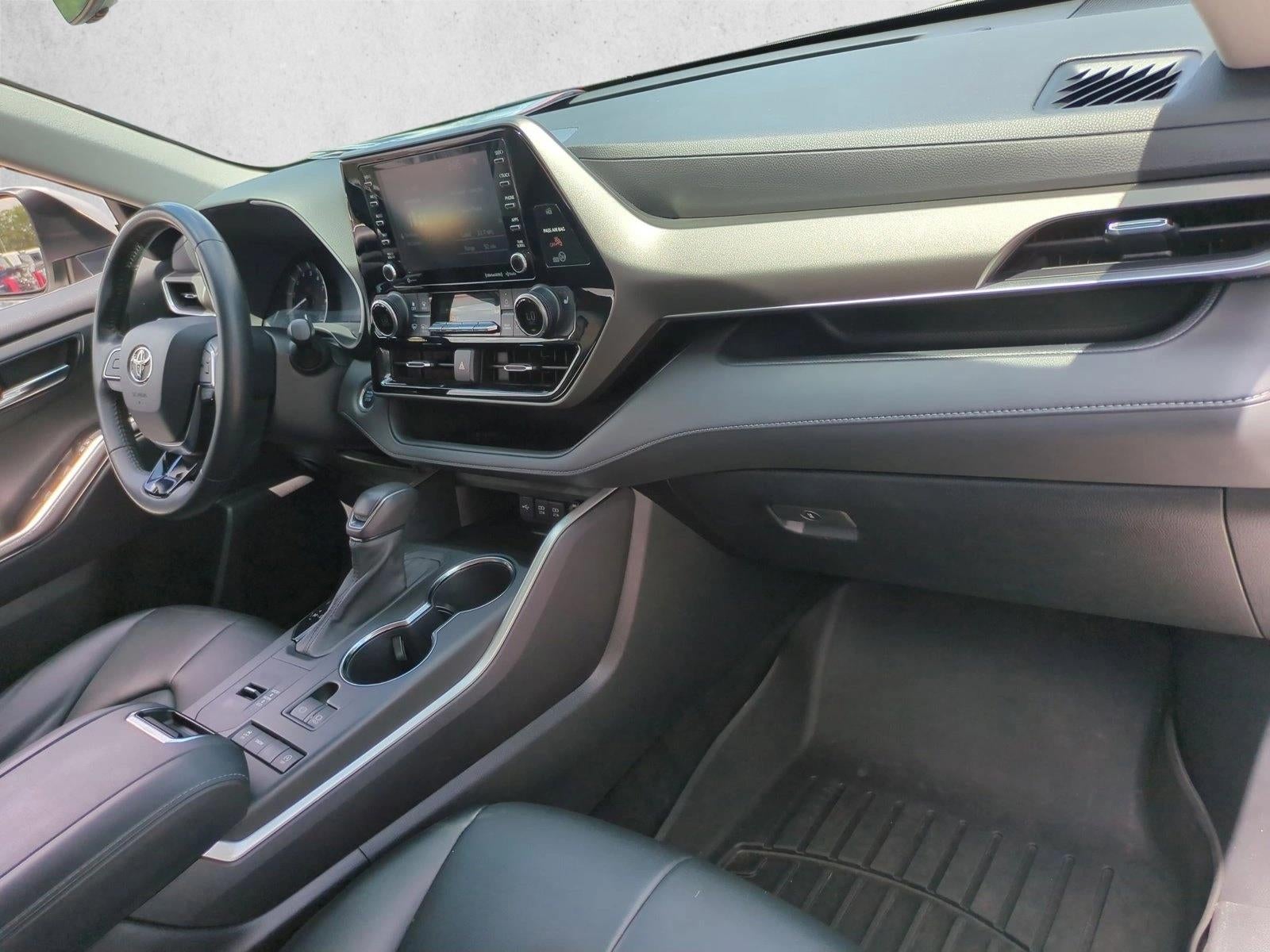 2021 Toyota Highlander XLE FWD (Natl)