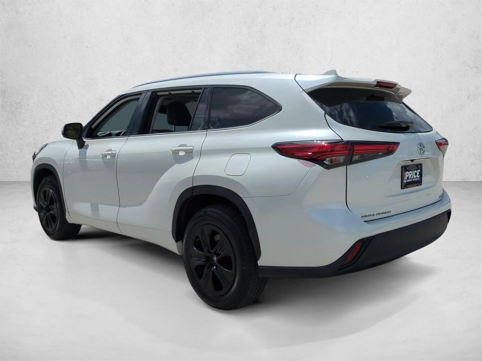 2021 Toyota Highlander XLE FWD (Natl)