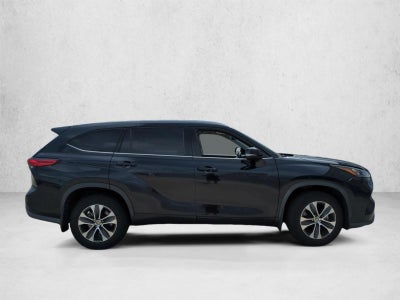 2020 Toyota Highlander XLE AWD (Natl)