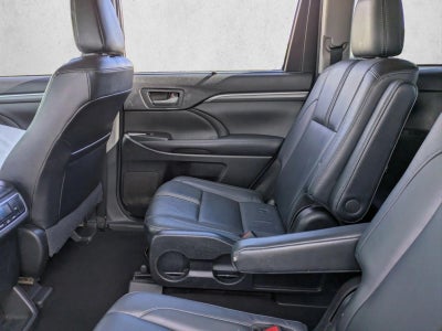 2017 Toyota Highlander SE V6 AWD (Natl)